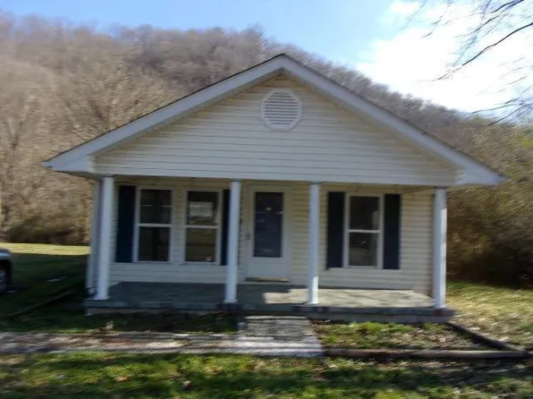 76 Old Dwale School Rd, Dwale, KY 41621