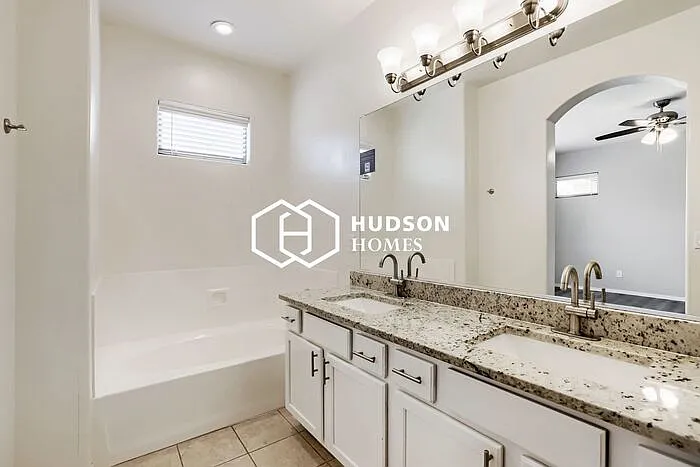 8984 W Bremen St — Photo 17