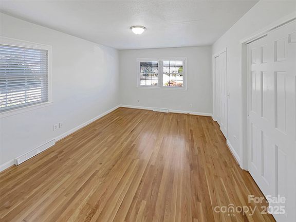 4th image of 3141 Gardner Park Dr