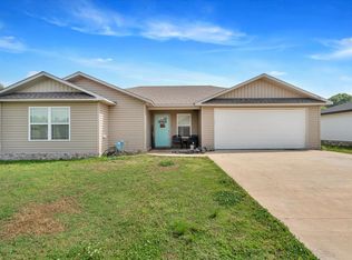 104 Stacy Dr, Paragould, AR 72450