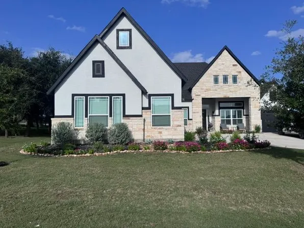 209 Englewood Ln, Castroville, TX 78009