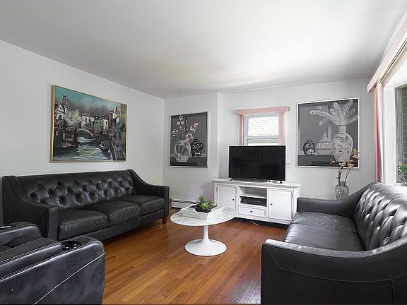 5th image of 252 Mountainview Ave