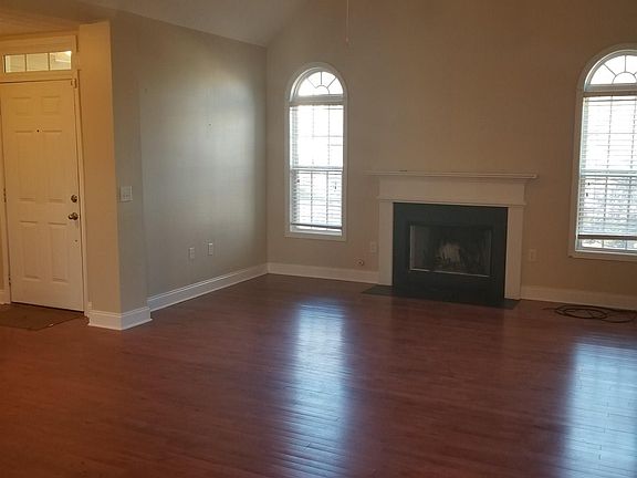 4th image of 4535 Ferncrest Pl #71