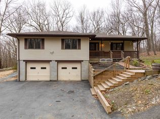 109 Birch Dr, Pleasant Valley, NY 12569