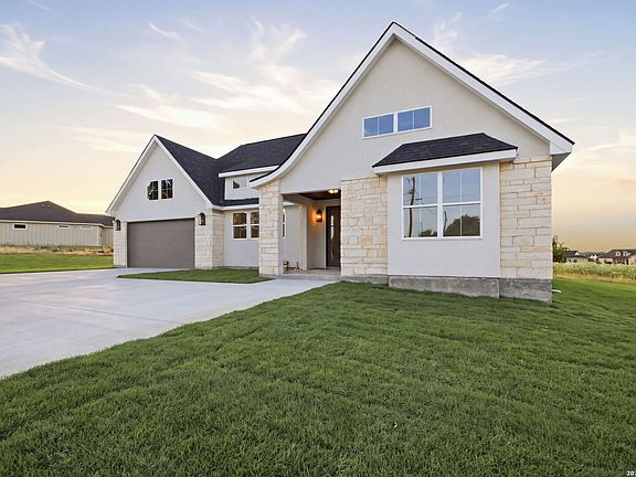 5th image of 499 Wood View Cir