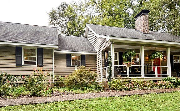3rd image of 307 Nob North Dr
