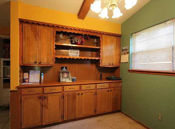5th image of 4837 Koelsch Dr