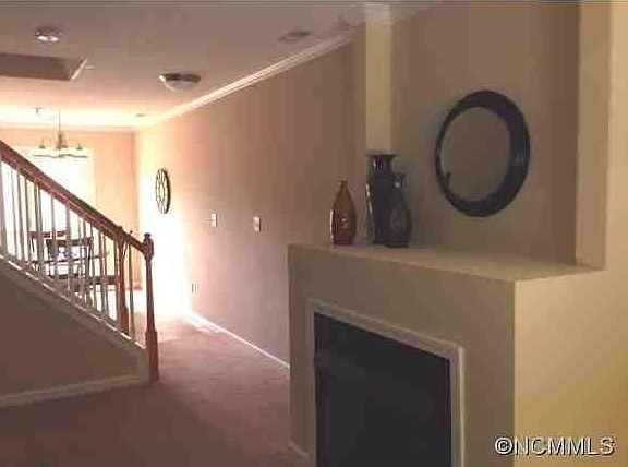 Fireplace & Living Area