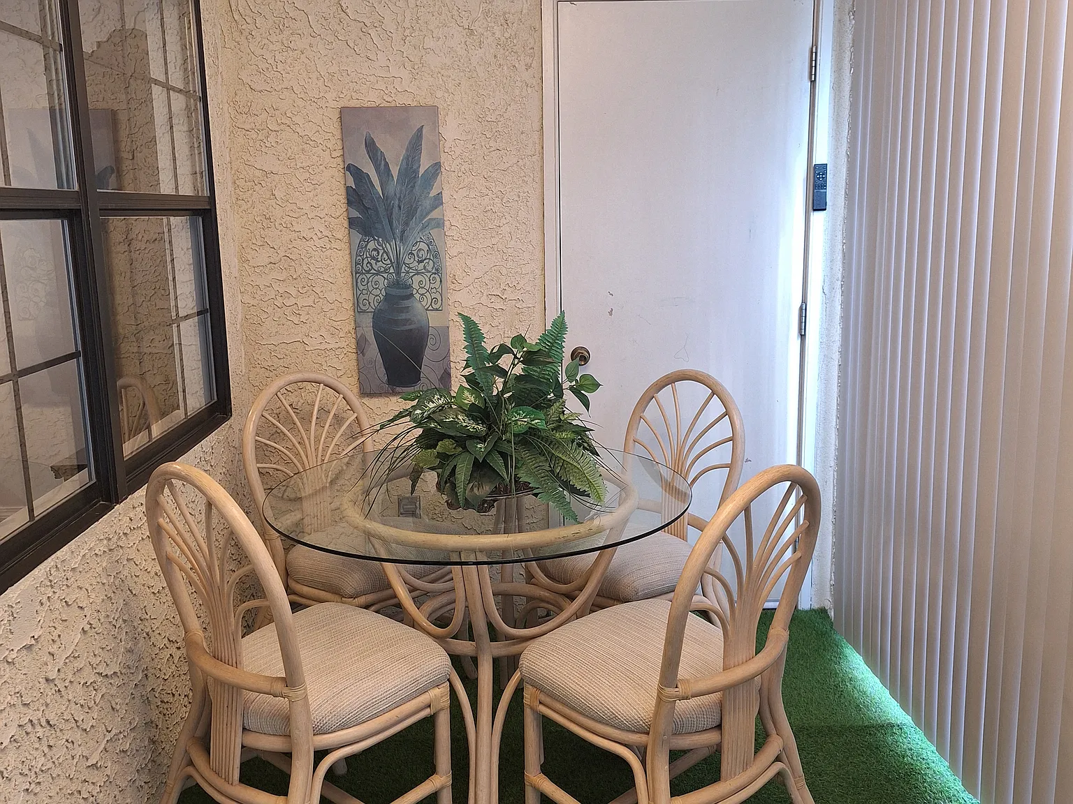 2 bed, 1156 sqft, $1,995 — Photo 1
