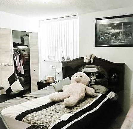 5th image of 10090 NW 80th Ct APT 1319