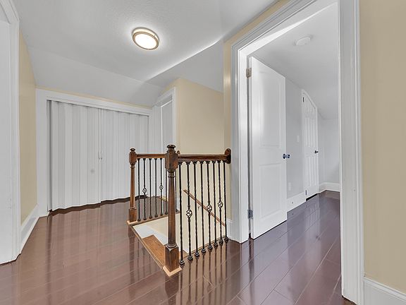 2nd image of 2818 Linden Ave #C