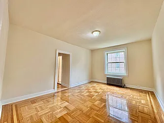83-09 35th Avenue, #E22