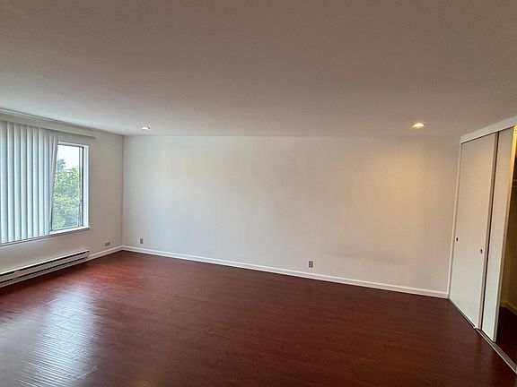 3rd image of 85 Kent Ct APT 16