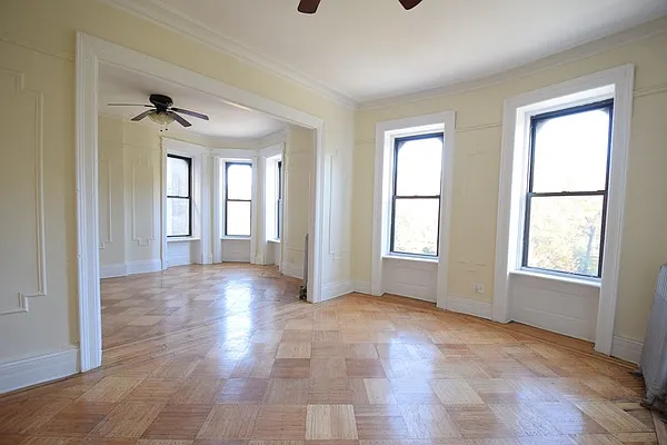 Rented by Rolling Stone Realty LLC | media 14