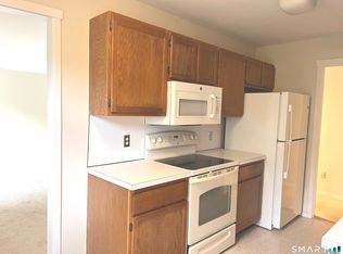 451 Heritage Vlg #D, Southbury, CT 06488