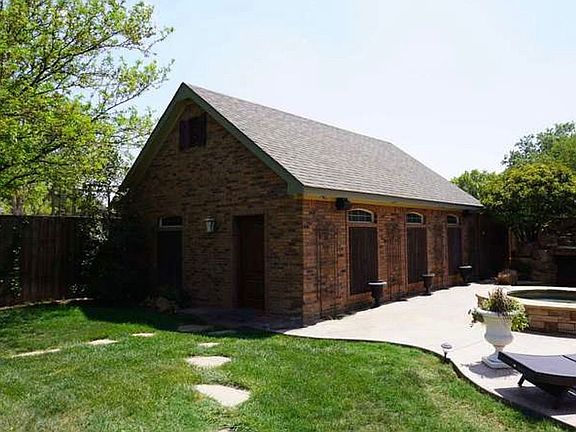 3rd image of 6905 Wentworth Dr