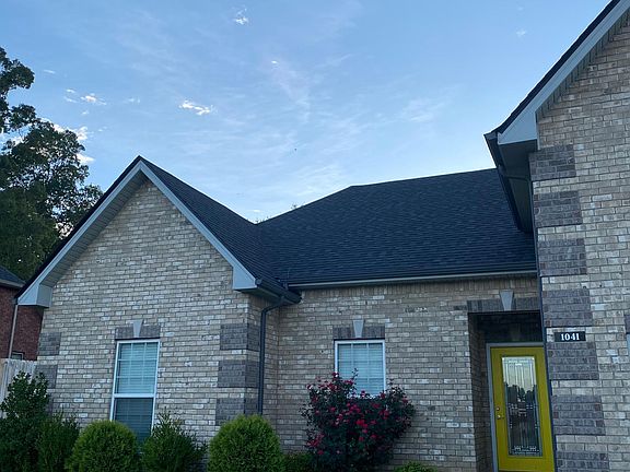 2nd image of 1041 Grace Meade