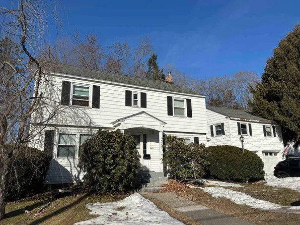 5 Spring Street, Goffstown, NH 03045
