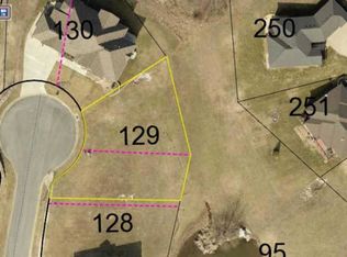 5882 S McCann Ave, Springfield, MO 65804