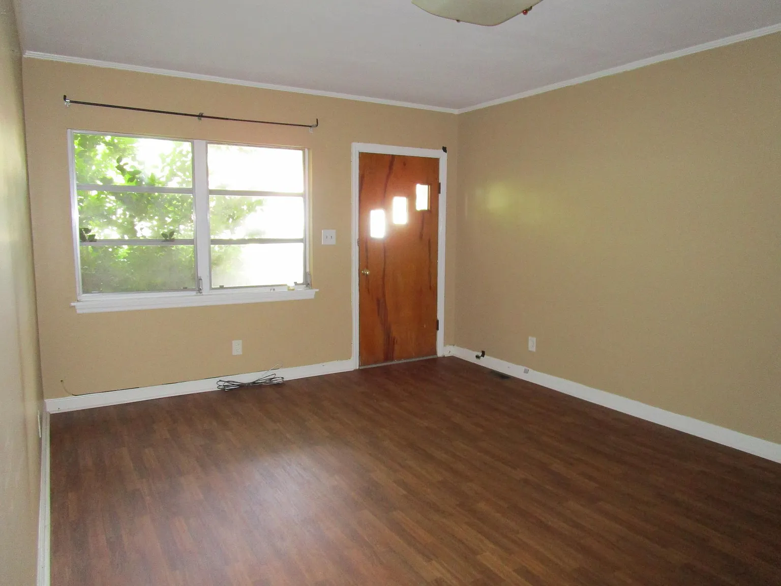 2 bed, 1170 sqft, $900 — Photo 4