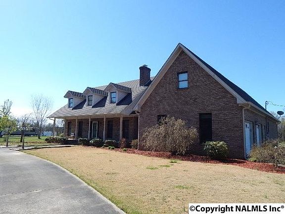 3rd image of 570 County Road 389