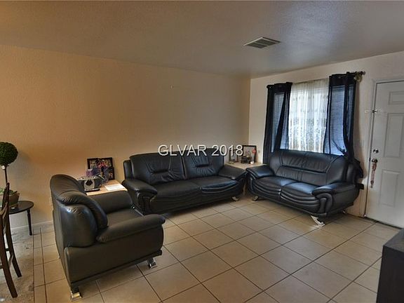 4th image of 4513 Stacey Ave