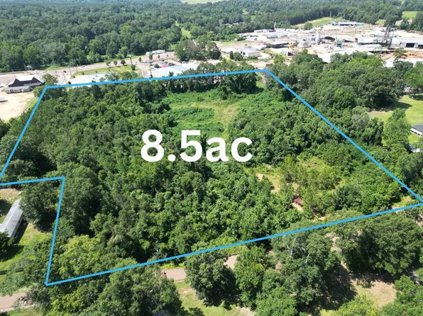 1727 Leggett St, McComb, MS 39648