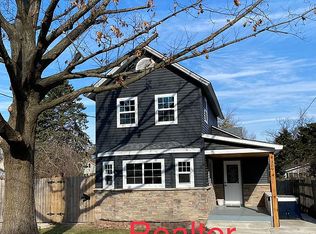 309 W 1st St, Genoa, IL 60135