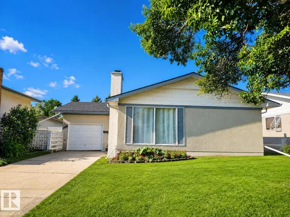 7812 144th Ave NW, Edmonton, AB T5C 2S1