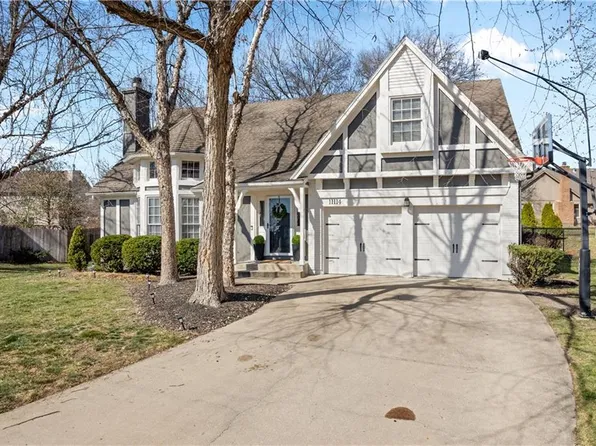 11114 W 115th Ter, Overland Park, KS 66210