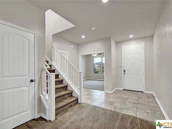 4th image of 2096 Oxbow Cir