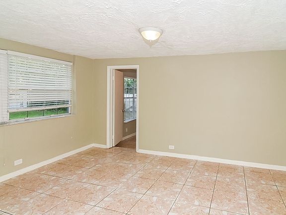 c3315502-3c0b-478e-bf4c-885427727e82-w_1500-h_1000