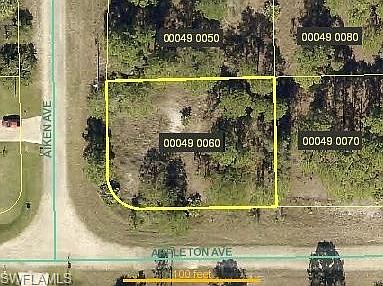 1st image of 823 Aiken Ave