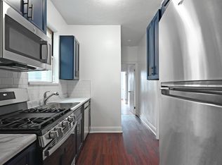 22-36 41st St #1B, Astoria, NY 11105