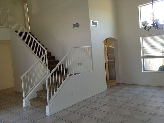 3rd image of 4631 E Thorn Tree Dr