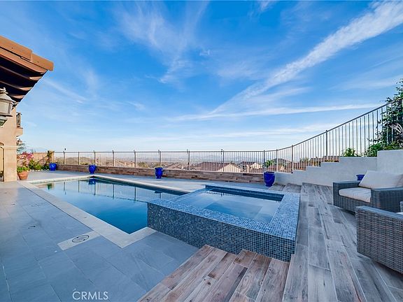 3rd image of 12615 Encino Ct