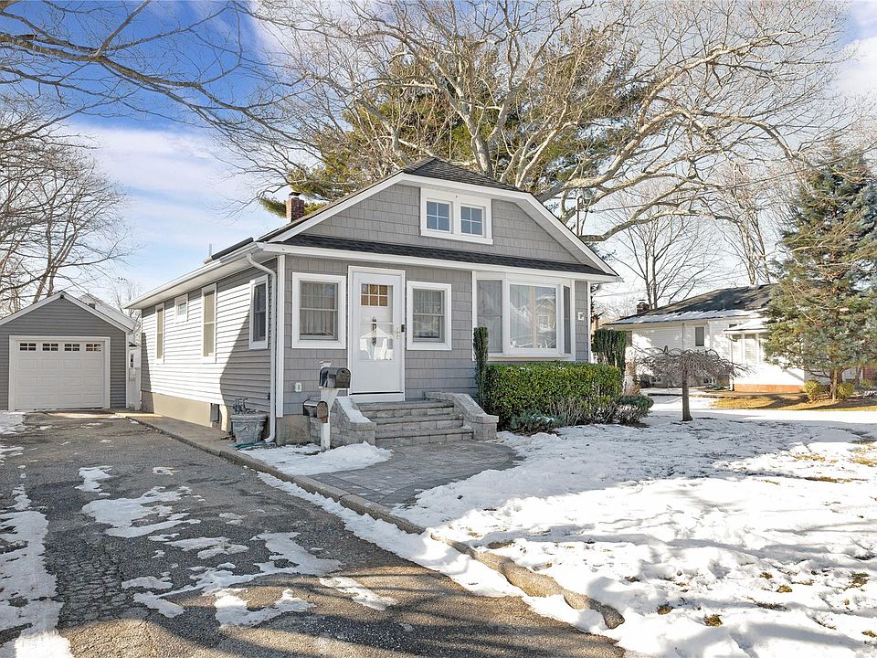 1st image of 18 Alexander Avenue
