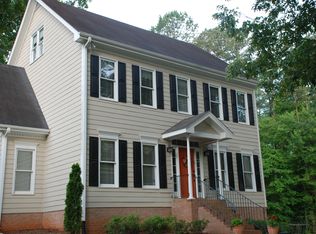 3709 Fernwood Dr, Raleigh, NC 27612