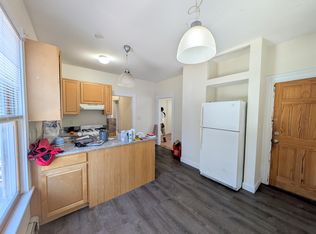 390 Washington St #1, Somerville, MA 02143