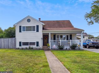 123 Sandy Beach Dr, Pasadena, MD