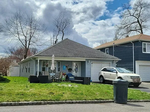 73 Meckes St, Springfield, NJ 07081