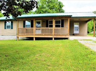 99 Meadow Creek Dr, Crossville, TN 38572
