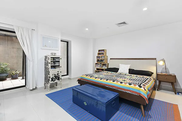 Sold by Compass | media 2