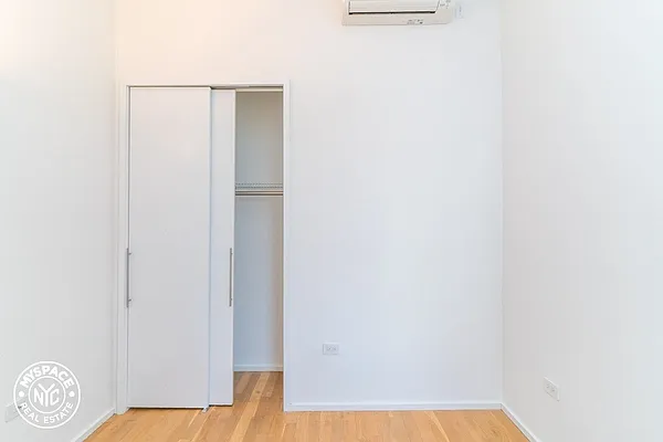 Rented by MySpaceNYC | media 18