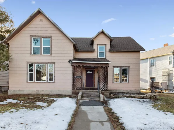 829 Pierce Ave, Marinette, WI 54143