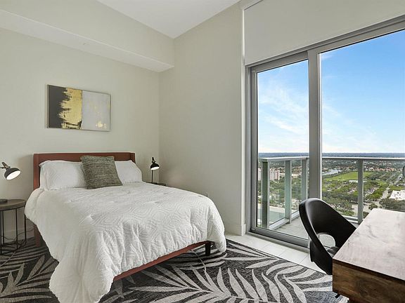 5th image of 2000 Metropica Way #2607