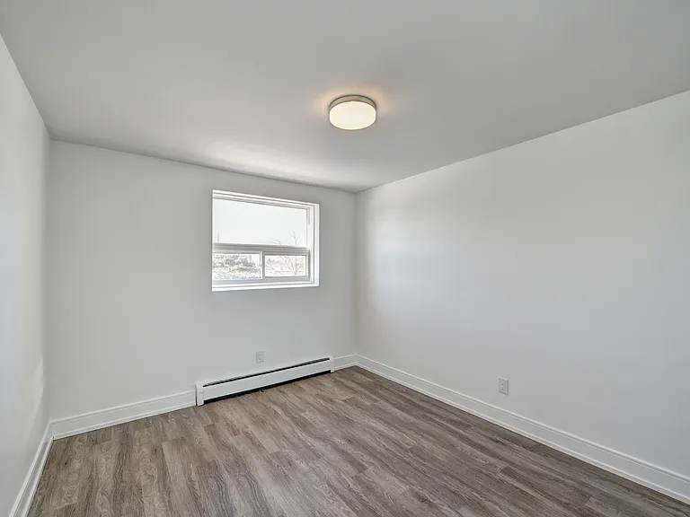 39 Willow Rd — Photo 47