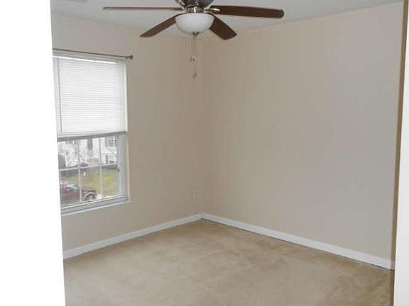 3rd image of 10187 Speedwell Ct