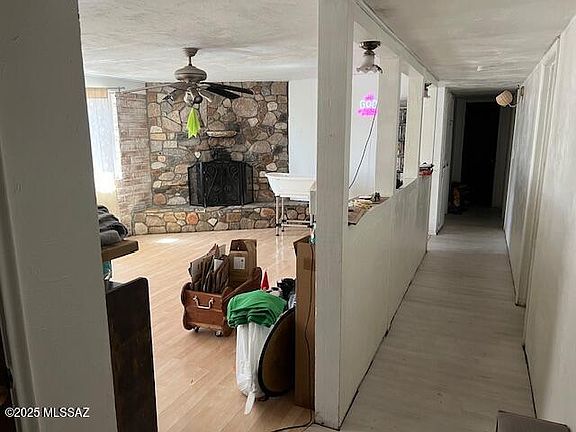 3rd image of 5802 S Columbus Blvd