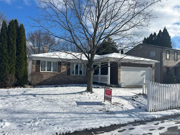 1337 Carolina, Marysville, MI 48040